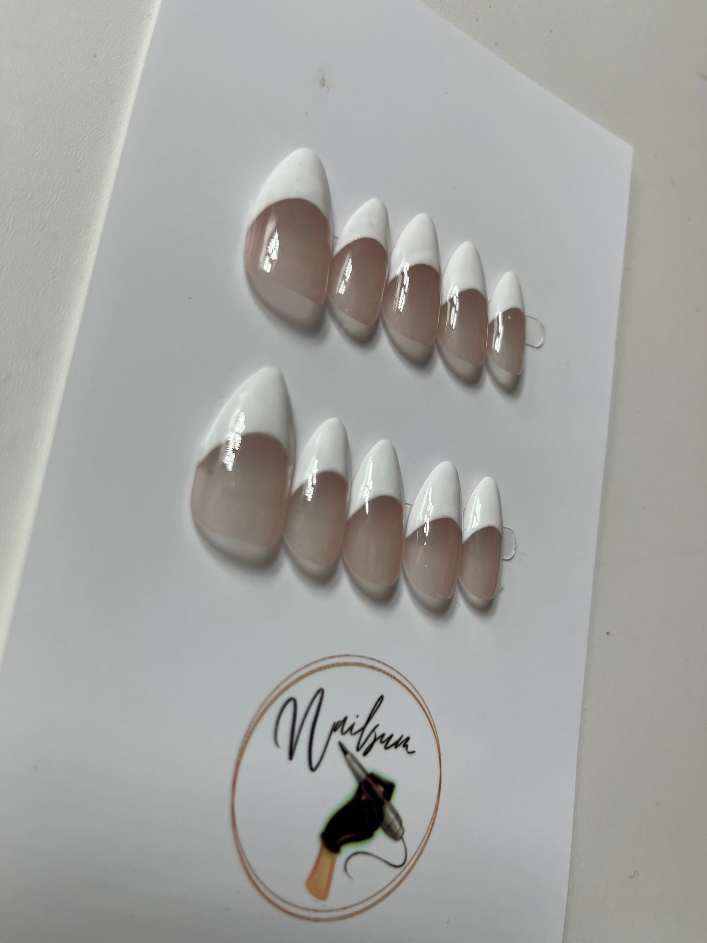 REALISTIC FRENCH ( Almond )