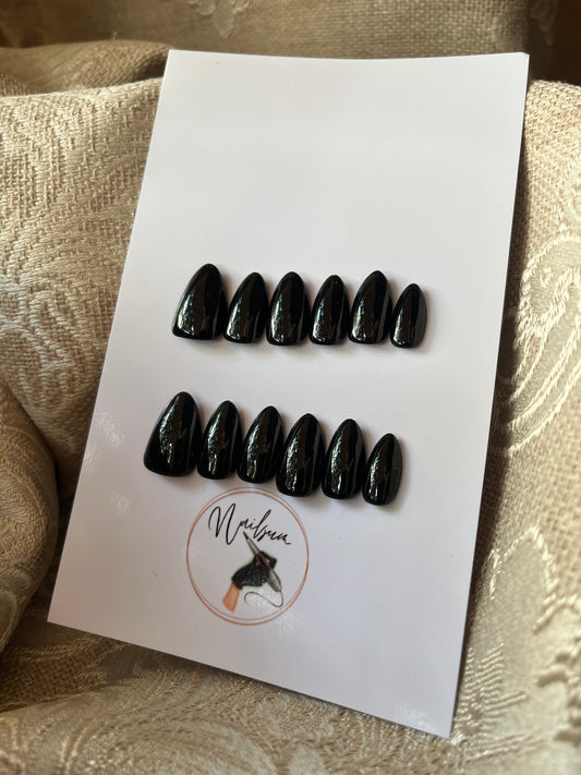 GLOSSY BLACK SOLID SET